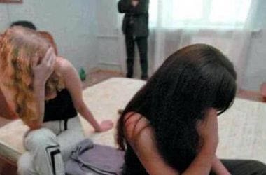 Втягнення особи в заняття проституцією (сутенерство) – Адвокат за ст. 303 КК України