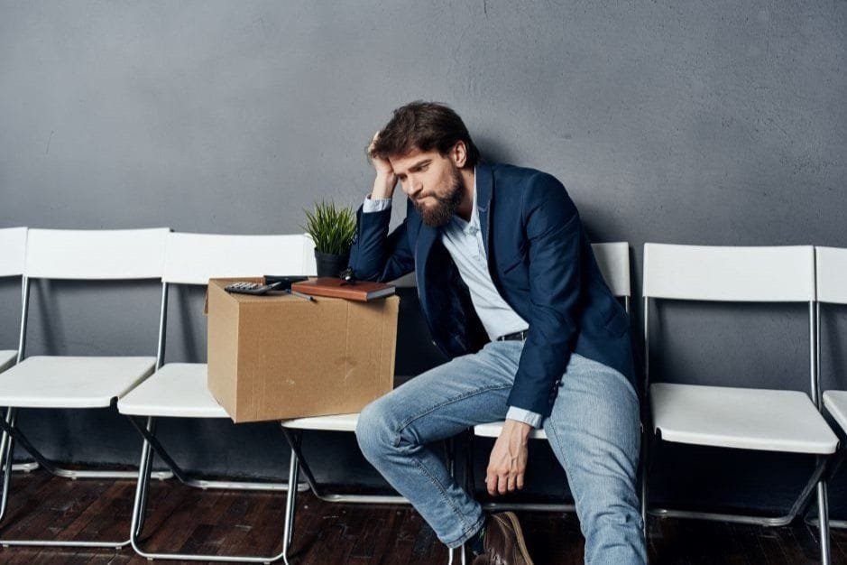 ЧИ СТЯГУЮТЬСЯ АЛІМЕНТИ З ОСОБИ, ЯКА ВТРАТИЛА РОБОТУ ПІД ЧАС ВІЙНИ?