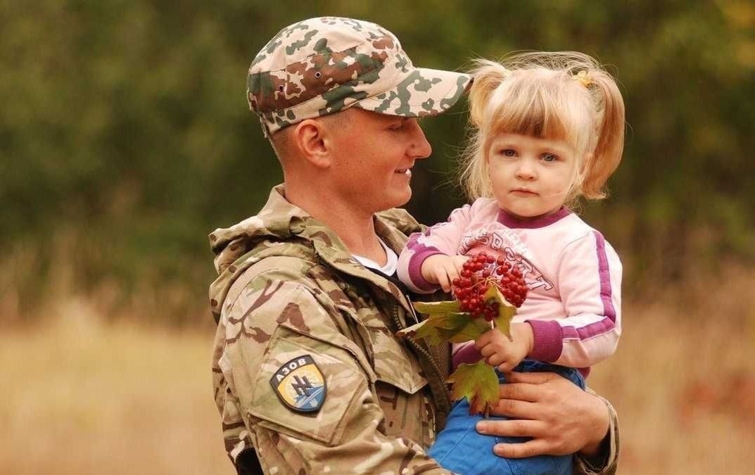 ЩО РОБИТИ,  ЯКЩО ВІЙСЬКОВОМУ НЕ ДАЮТЬ ВІДПУСТКУ ЗА СІМЕЙНИМИ ОБСТАВИНАМИ?