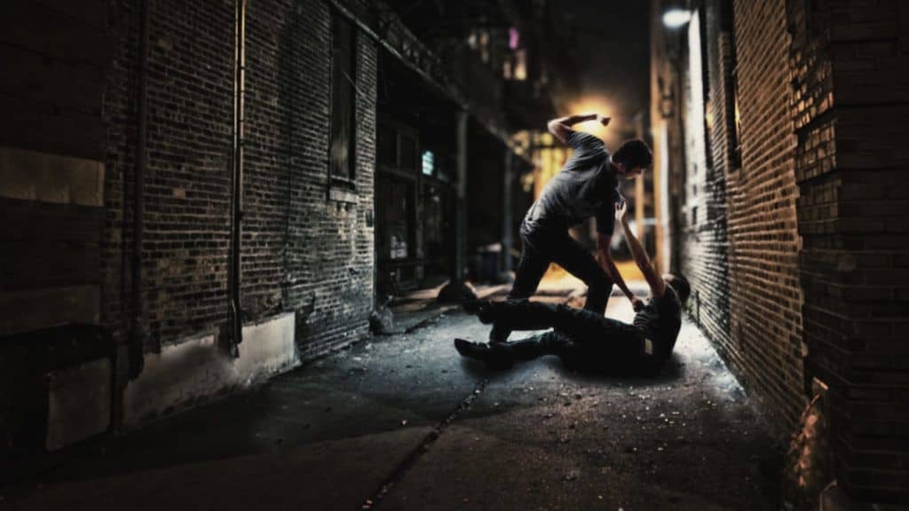 Яка стаття за побиття людини – Що загрожує за побиття людини (ст. 121-122 ККУ)