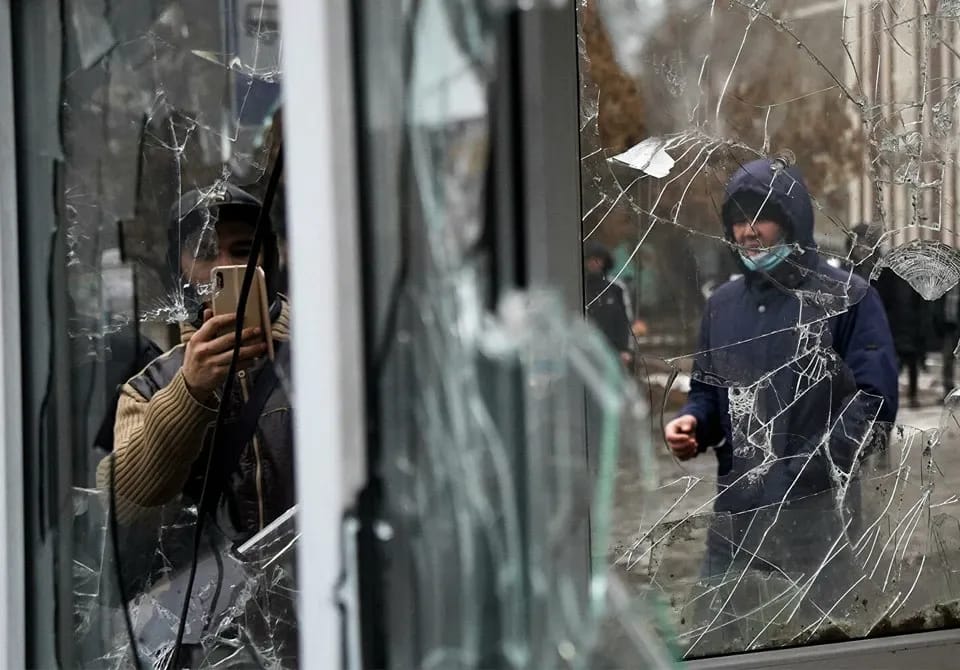 ТОЛКОВАНИЕ И ПРИМЕНЕНИЕ Ч. 4 СТ. 185-187, 189 И 191 УК УКРАИНЫ