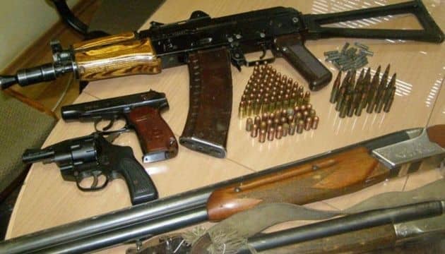 Статья 263 УКУ - ответственность за незаконное ношение, хранение, приобретение, изготовление, передачу или сбыт огнестрельного оружия в Украине